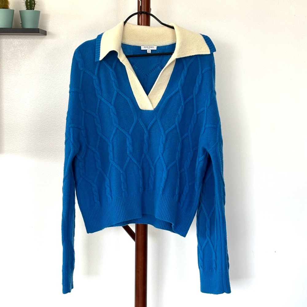 Petite Studio V-Neck Sweater in Blue with Cream Collar